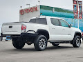 2022 Toyota Tacoma 4WD TRD Off-Road4WD SR Double Cab 5' Bed V6