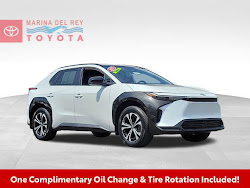 2025 Toyota bZ4X XLE