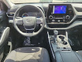 2023 Toyota Highlander Hybrid LE