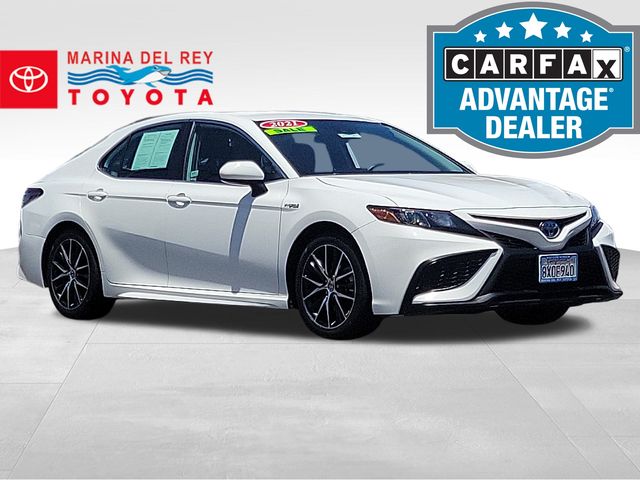 2021 Toyota Camry Hybrid SE