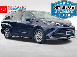 2024 Toyota Sienna XLE