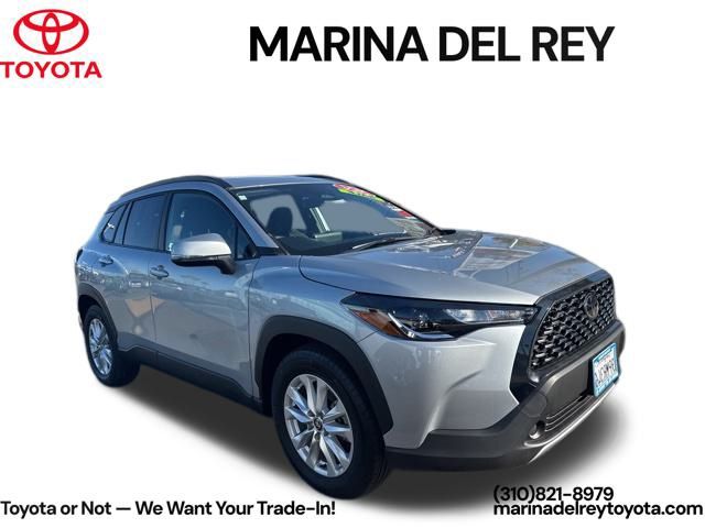 2024 Toyota Corolla Cross LE