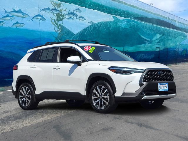 2023 Toyota Corolla Cross XLE