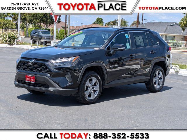2024 Toyota RAV4 XLE