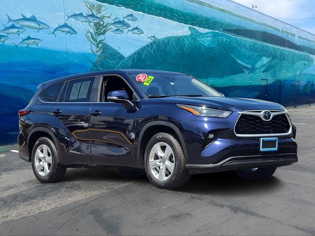 2025 Toyota Highlander LE
