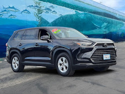 2025 Toyota Grand Highlander LE