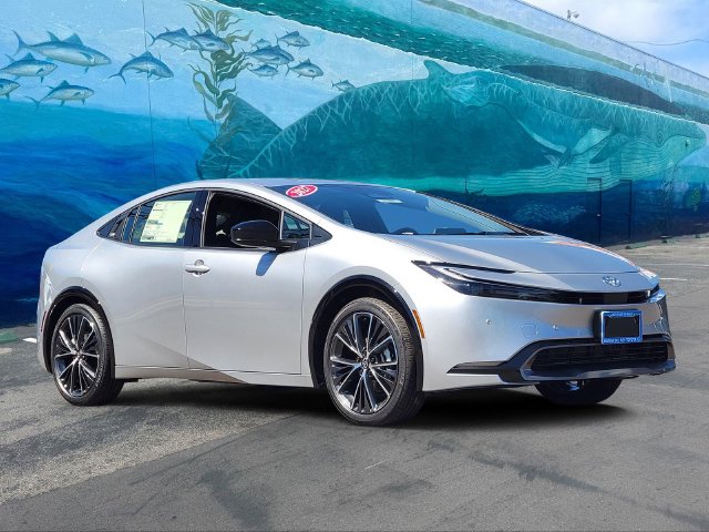 2027 Toyota Prius XLE